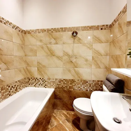 Quarto em Acomodações Particulares Na Monciaku 19 *