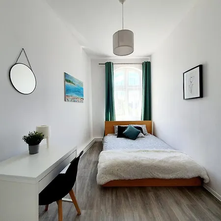 Quarto em Acomodações Particulares Na Monciaku 19