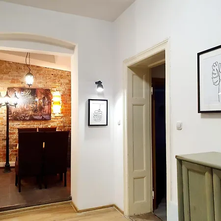 Quarto em Acomodações Particulares Na Monciaku 19 *